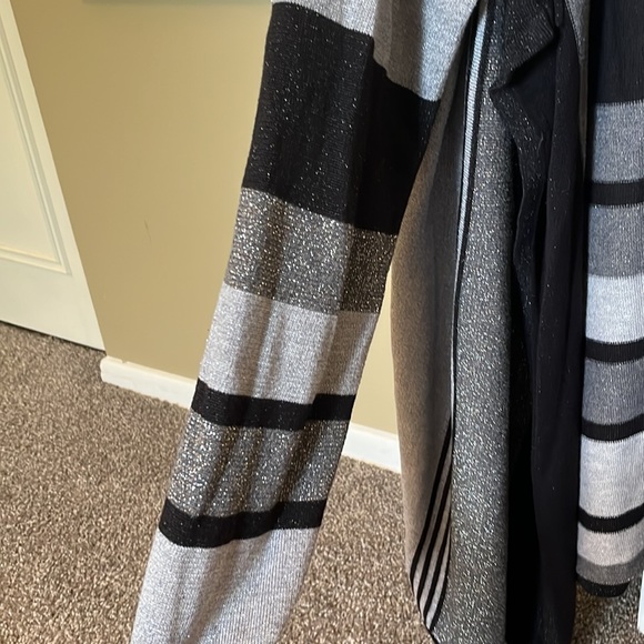 Avenue Black and Silver Open Swing Sweater - Picture 2 of 5